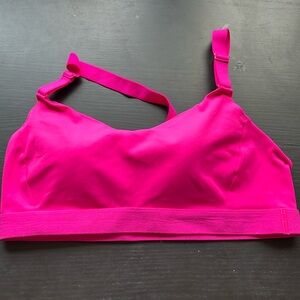 Old Navy Women’s Hot Pink Cross Sports Bra Size M.